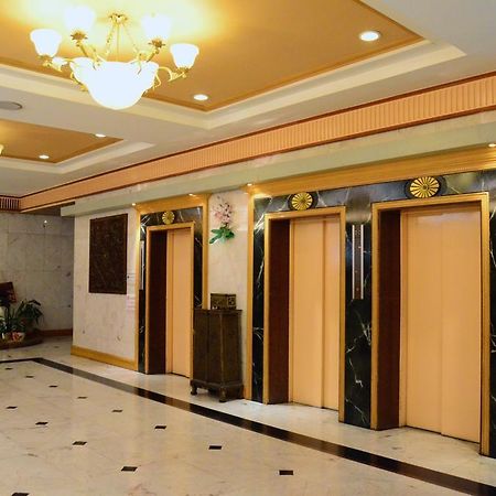 Ratchada City Hotel Banguecoque Exterior foto